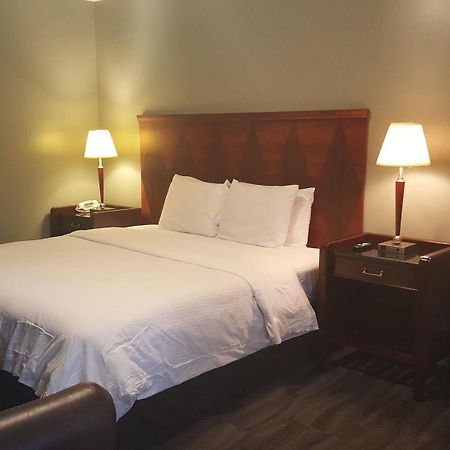 Jefferson Inn And Suites Экстерьер фото