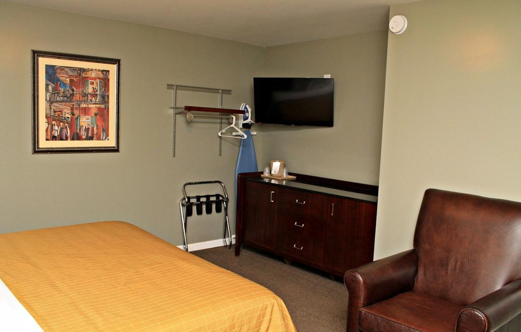Jefferson Inn And Suites Экстерьер фото