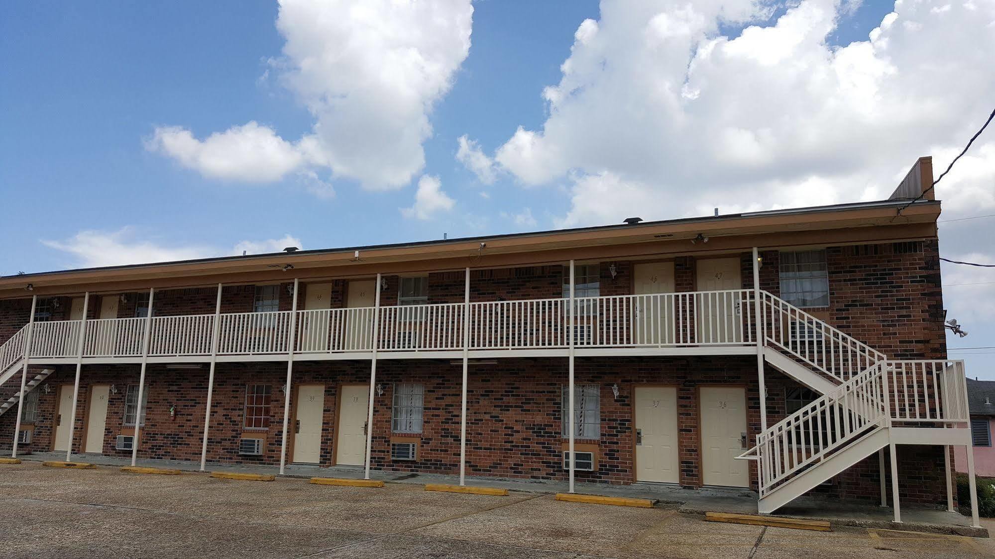 Jefferson Inn And Suites Экстерьер фото